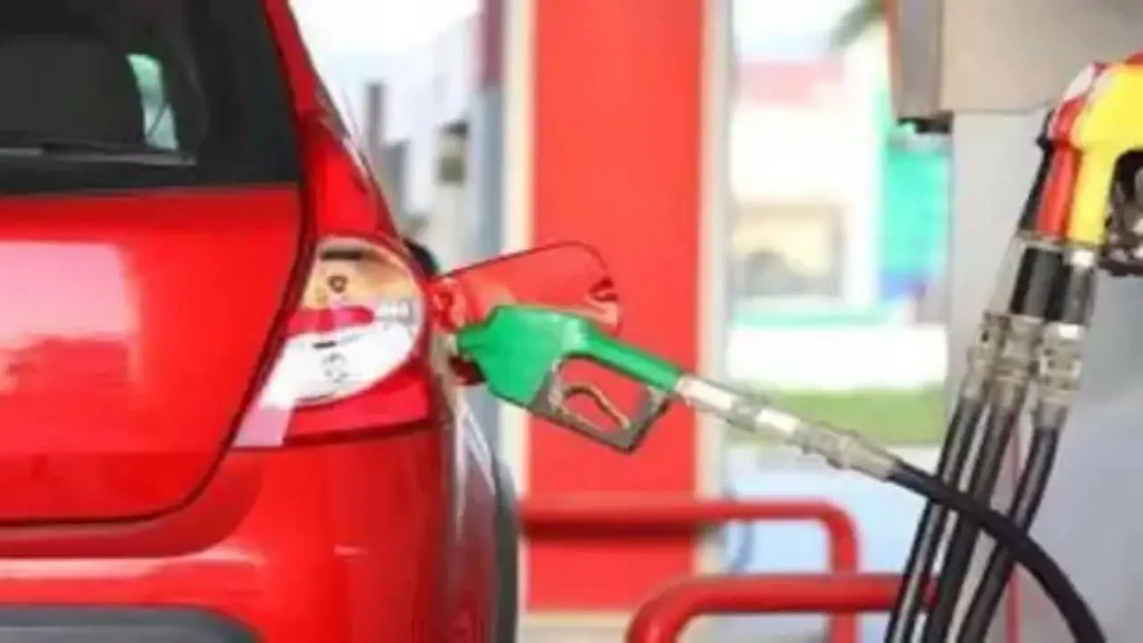 Centre adjusts windfall tax on petrol, diesel and ATF exports. Representational Pic/file